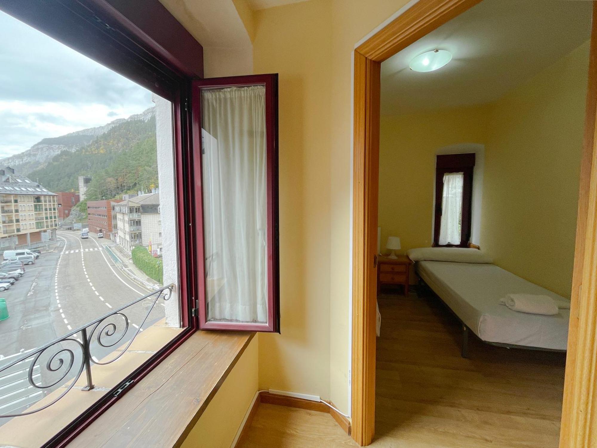 Apartamentos Canfranc 3000 エクステリア 写真
