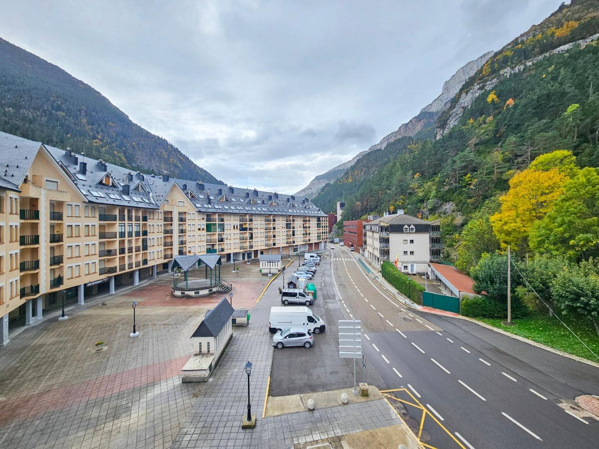 Apartamentos Canfranc 3000 エクステリア 写真